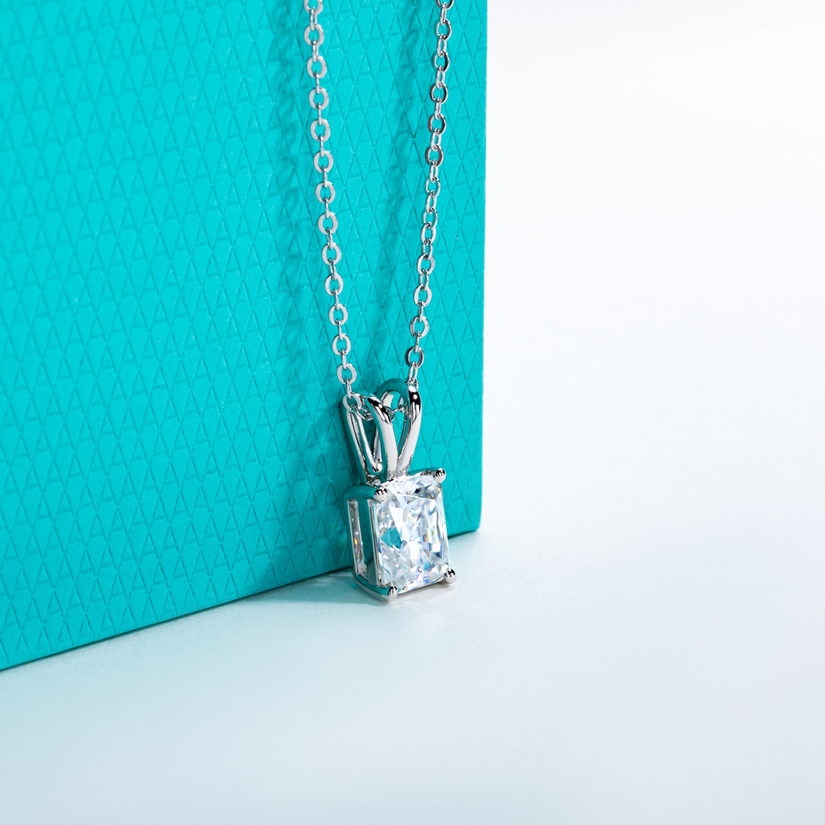 Collar con colgante de diamant - Ansi Chain reseña y precio